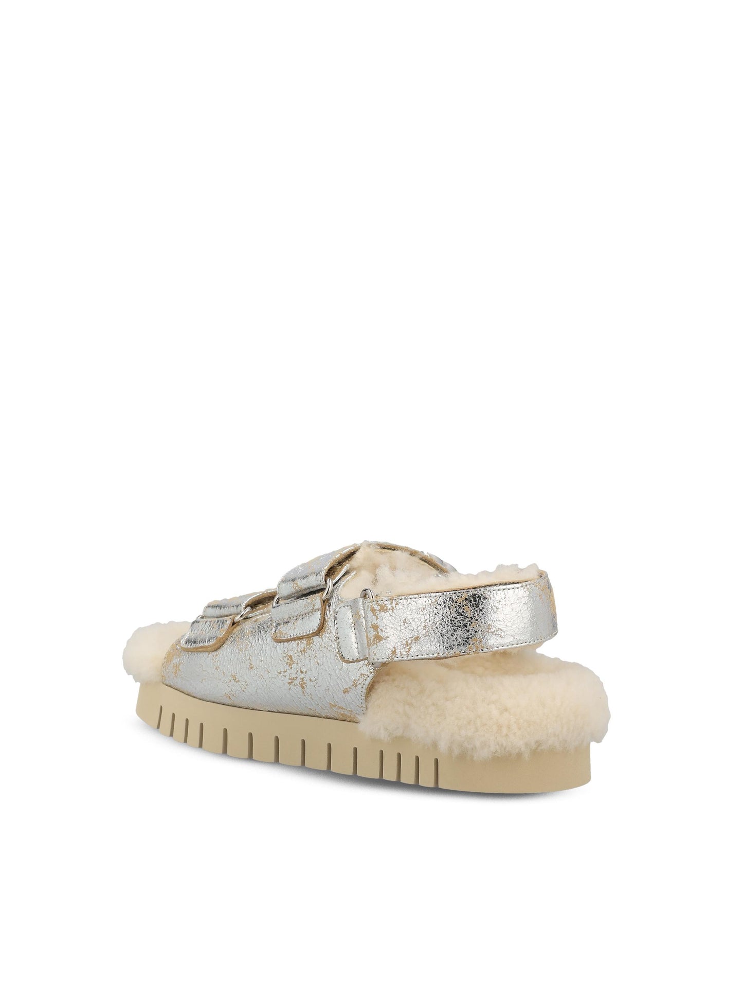 Sandalo realizzato in pelle testurizzata. 852383 AAF088554 GUCCI 