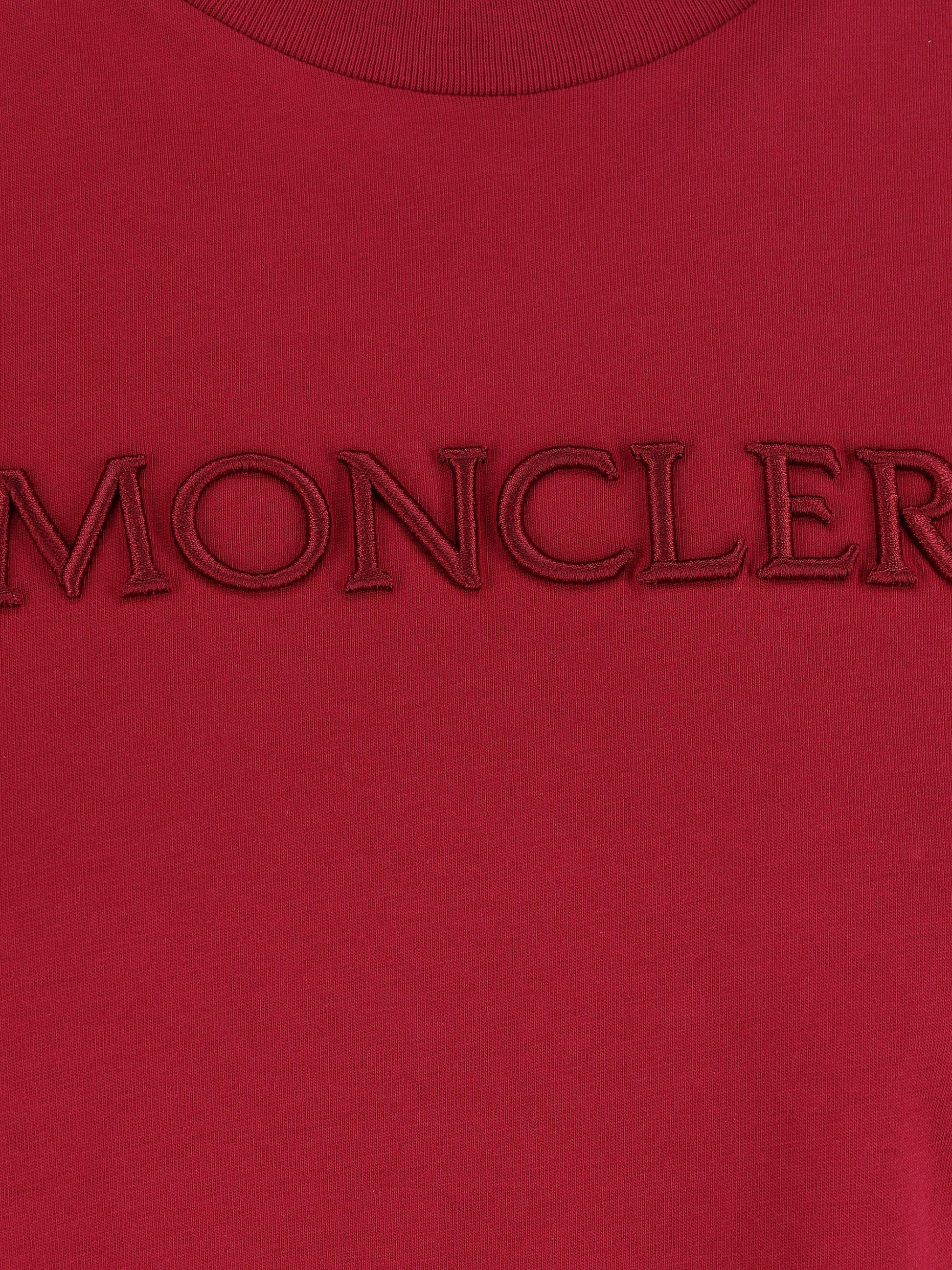 T-Shirt realizzata in cotone. W8C00021 89AUO438 MONCLER 