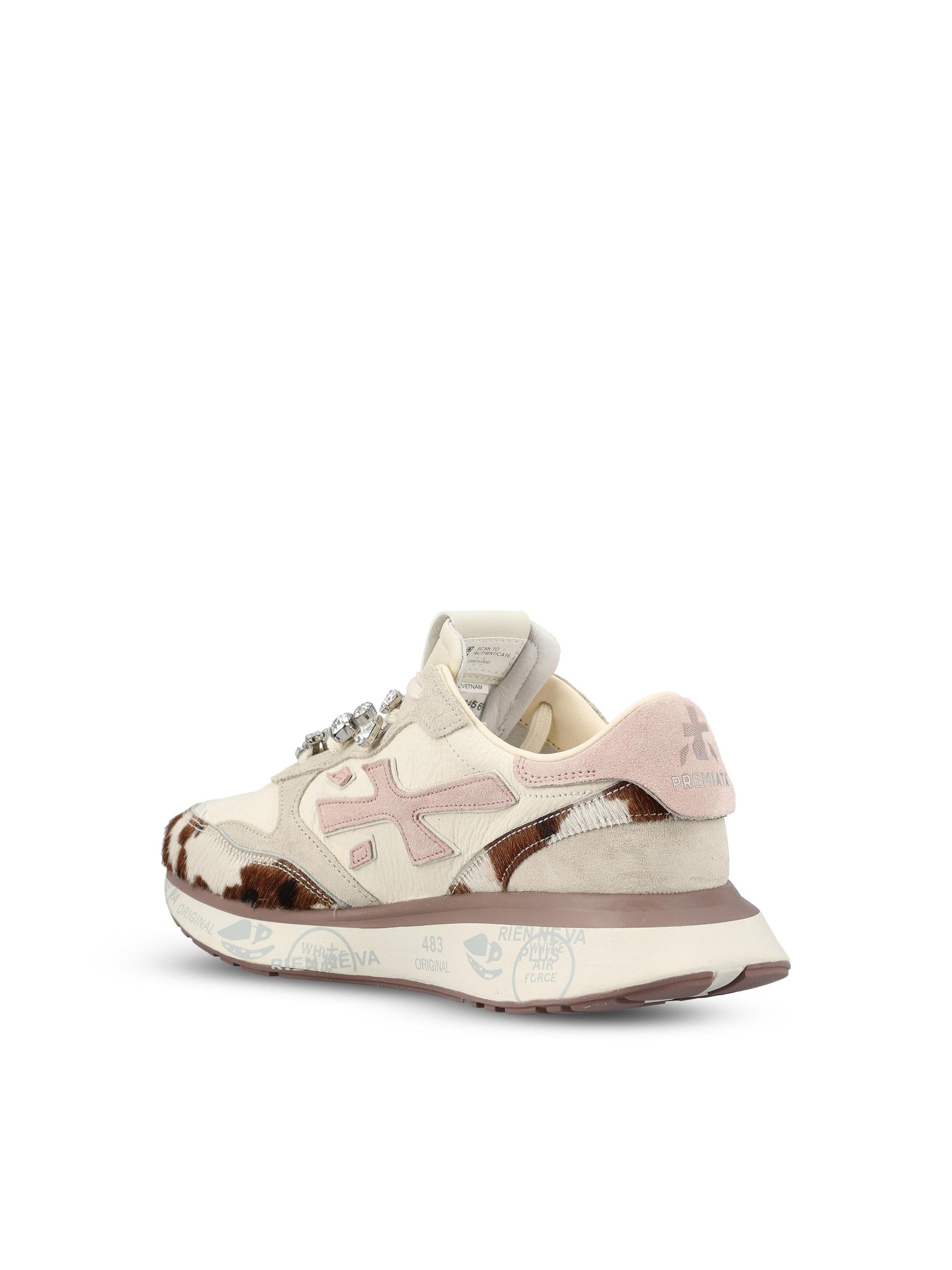 Sneakers realizzate in pelle e suede. LAURYN 8456K PREMIATA 