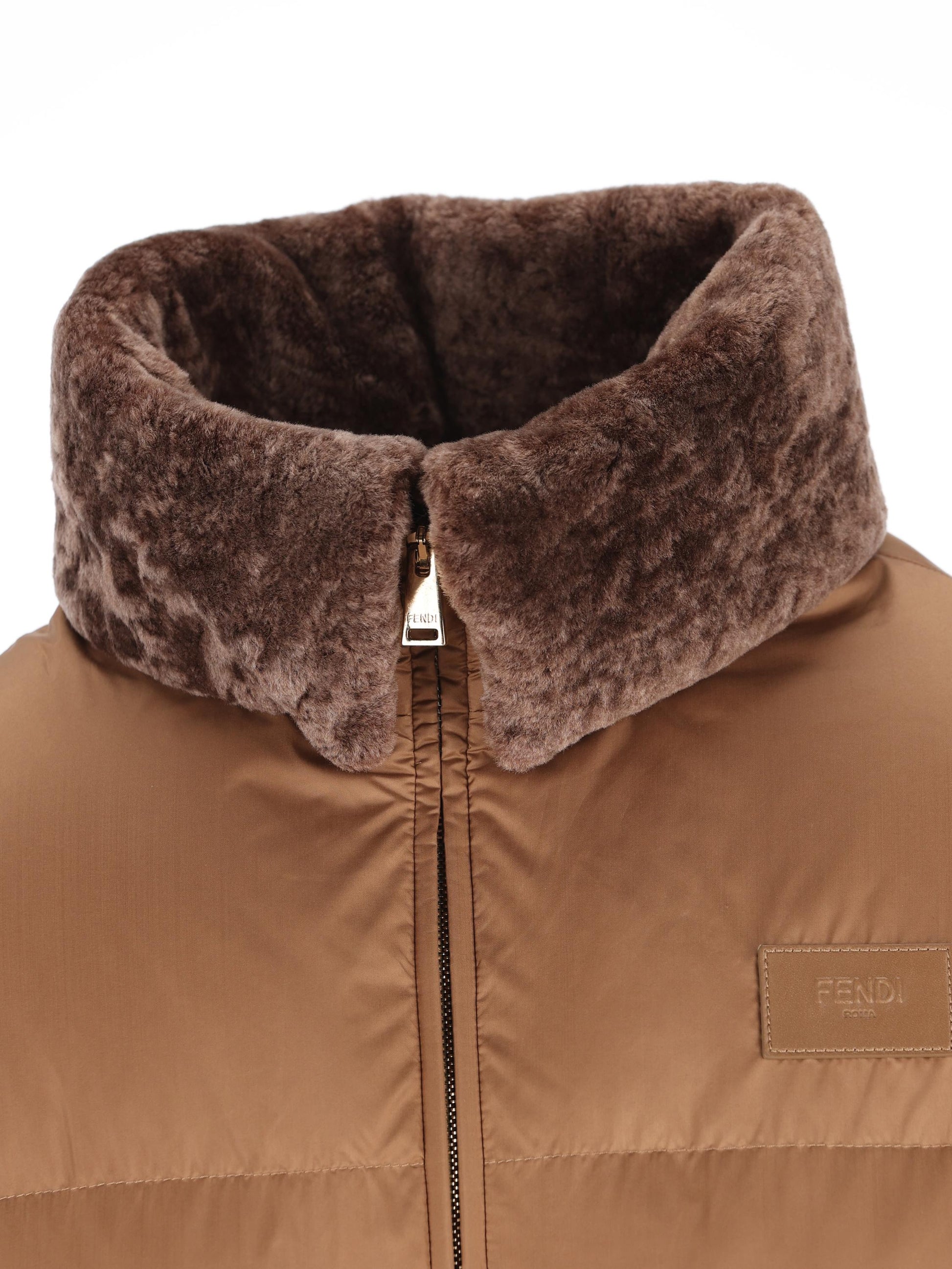 Piumino in tessuto tecnico. FAN214 AT8VF1T6O FENDI 
