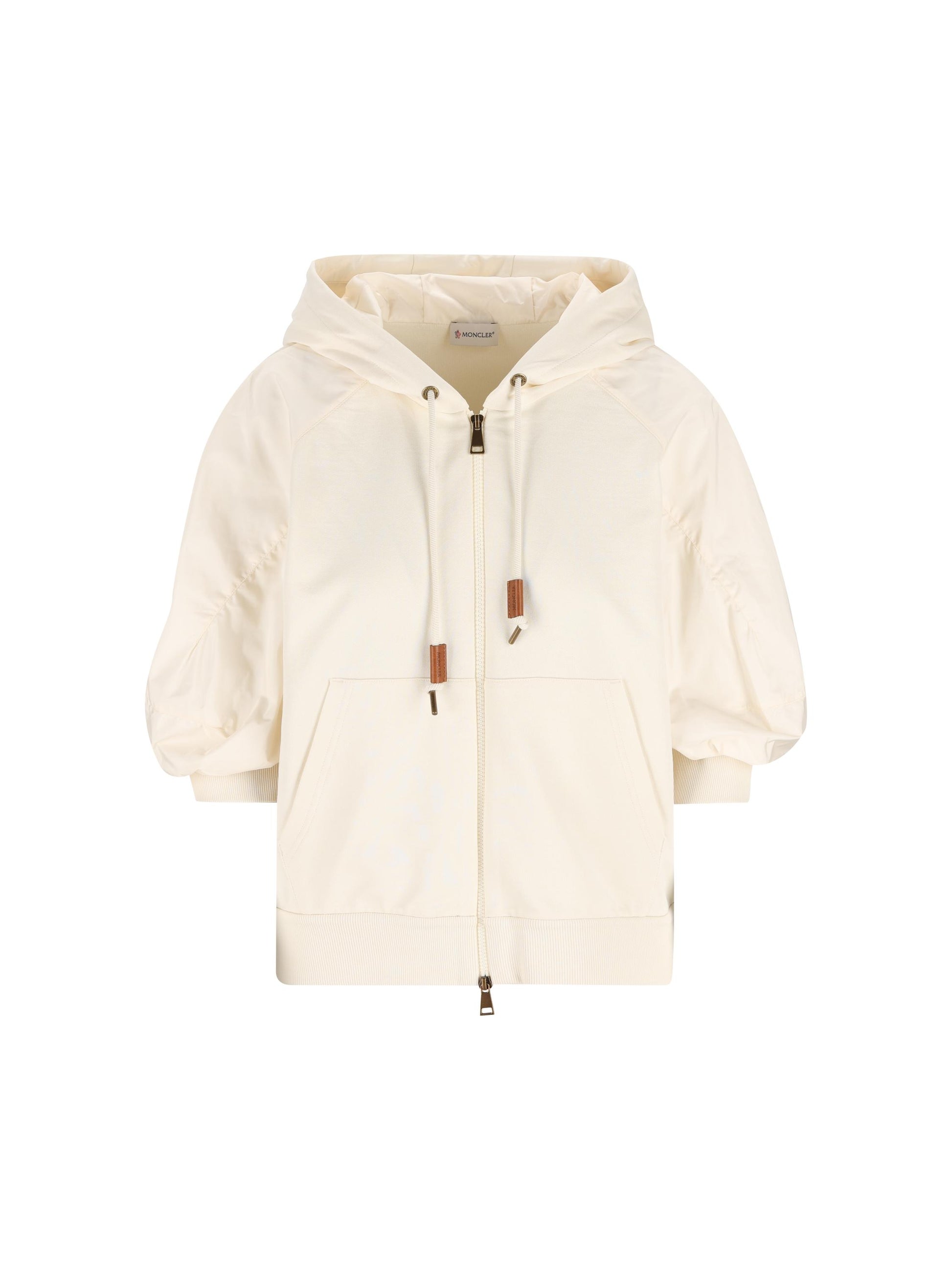 Giacca realizzata in cotone e poliammide. W8G00023 89B2V04A MONCLER 