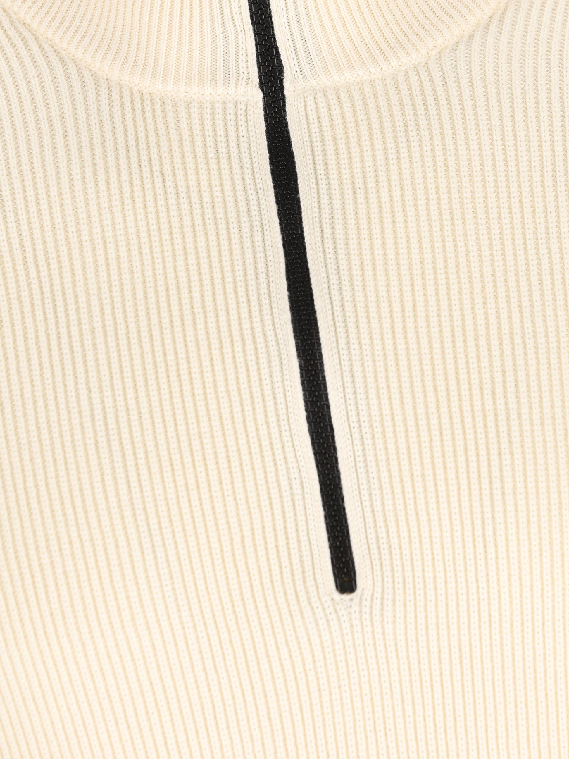 Maglione realizzato in cotone. 5100124 S00D8V0093 STONE ISLAND 