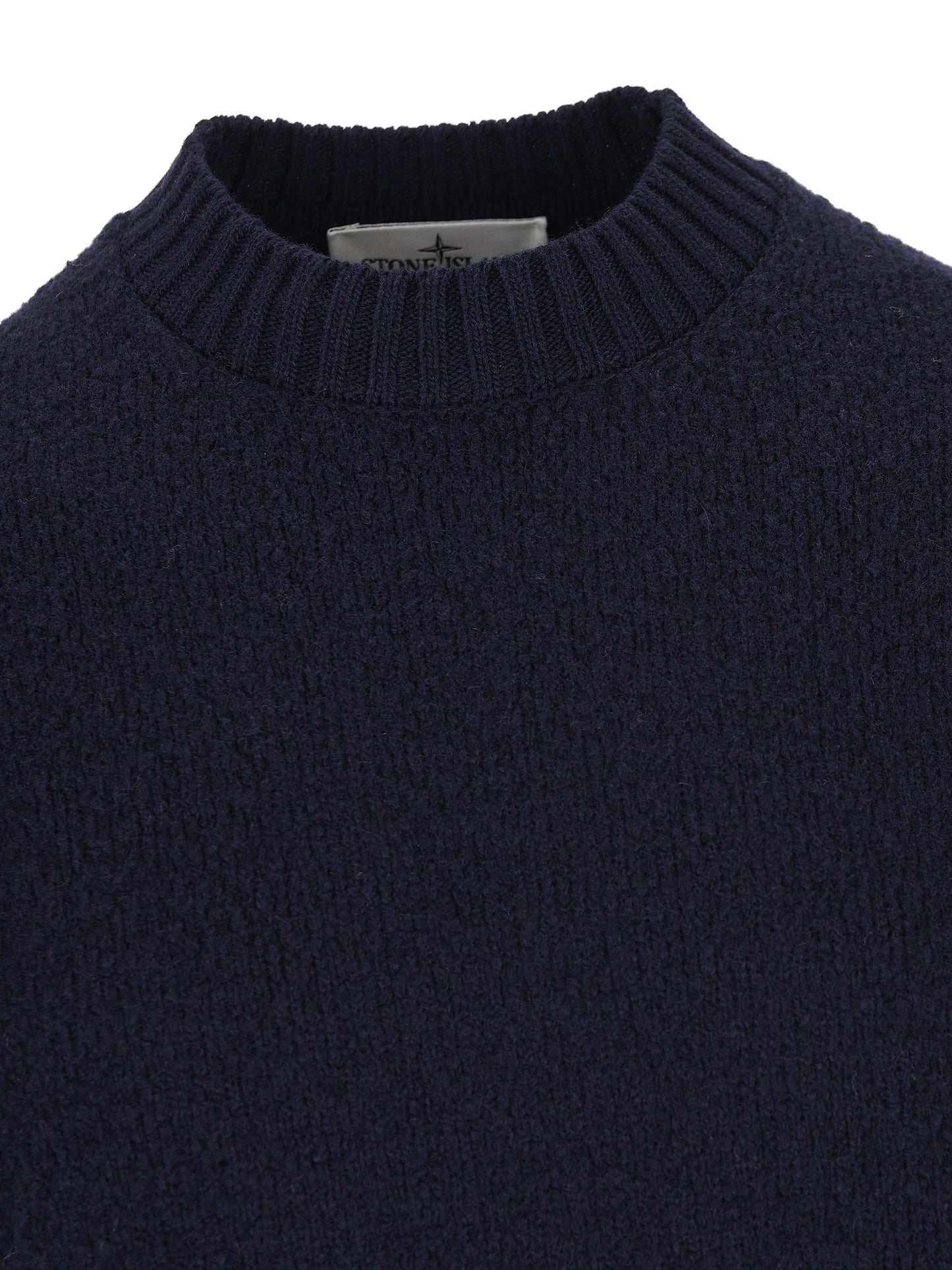 Maglia realizzata in lana e poliammide. 5100056 S00N2V0020 STONE ISLAND 