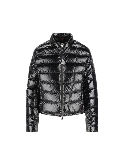 Piumino realizzato in poliammide. W1A00011 597EU999 MONCLER 