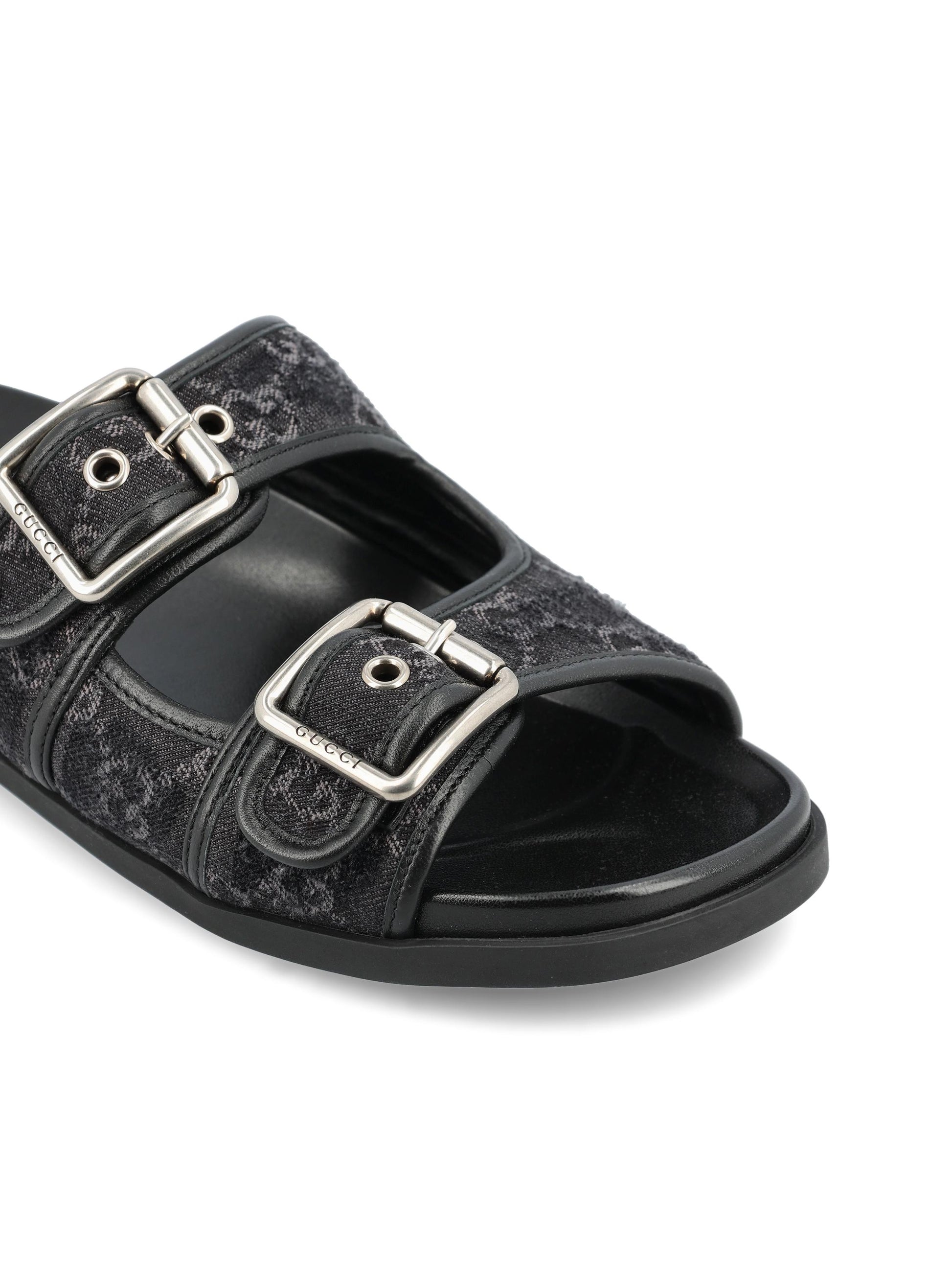 Slide realizzate in denim. 831830 FAFPY8473 GUCCI 