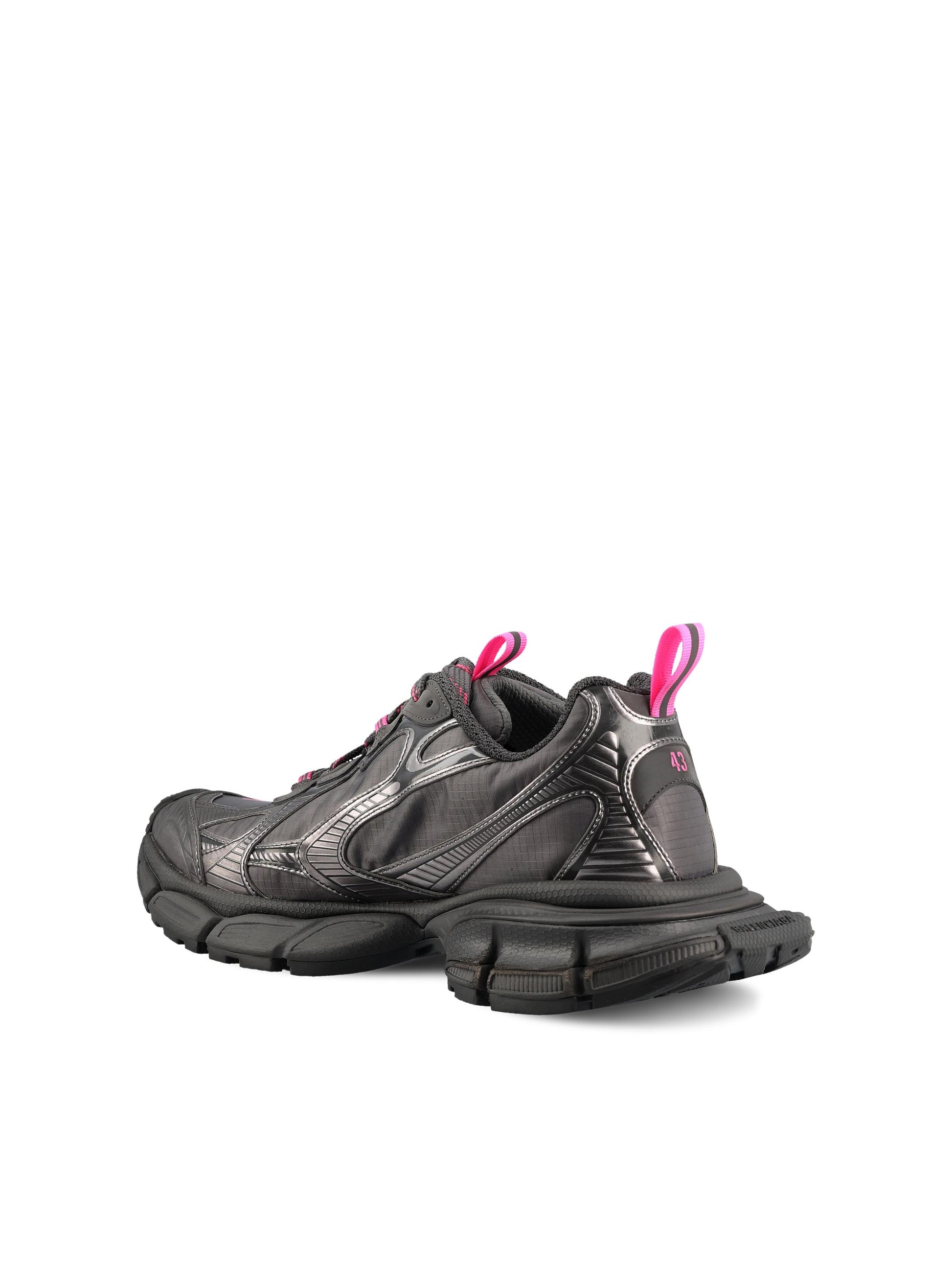 Sneakers realizzate in poliuretano. 734734 WXLCR1150 BALENCIAGA 